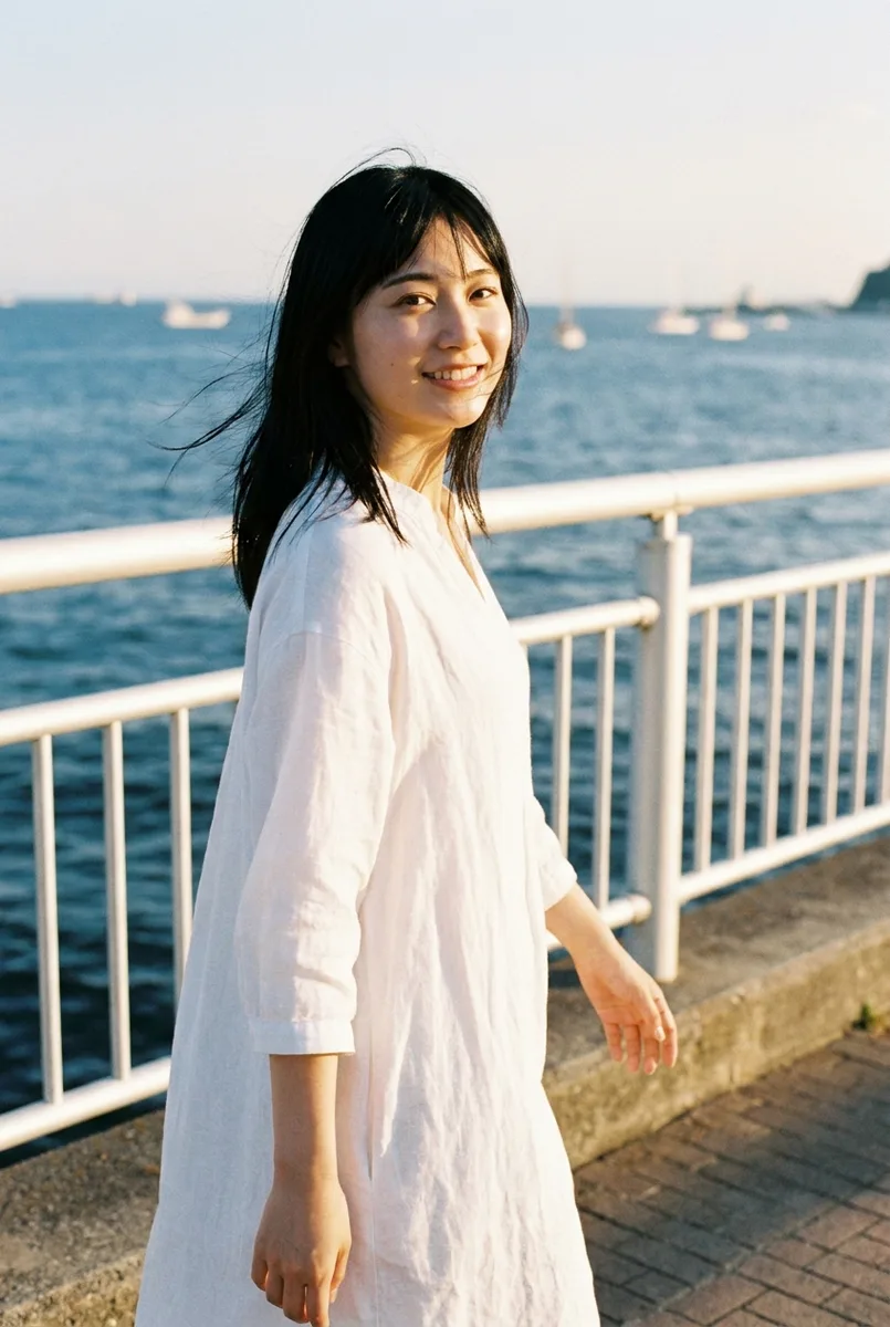 Nano Banana Proの作例（1枚目）：ベースに足したキーワード：Shot on a Fujifilm camera.